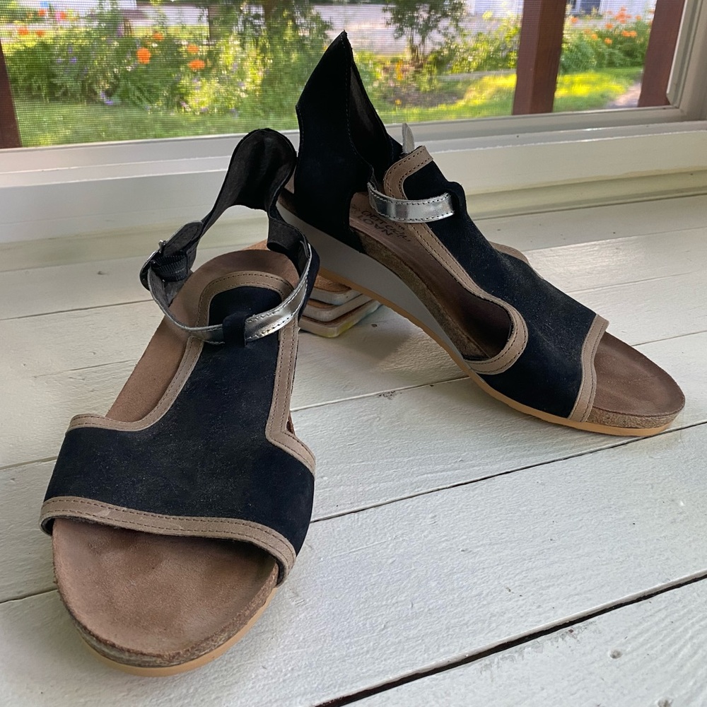 Naot Fiona Black Wedge Sandal with Silver Adjustable Buckle - 42 EU